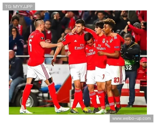 拜仁半场3-0大胜布鲁日 数据全面碾压射门控球优势明显